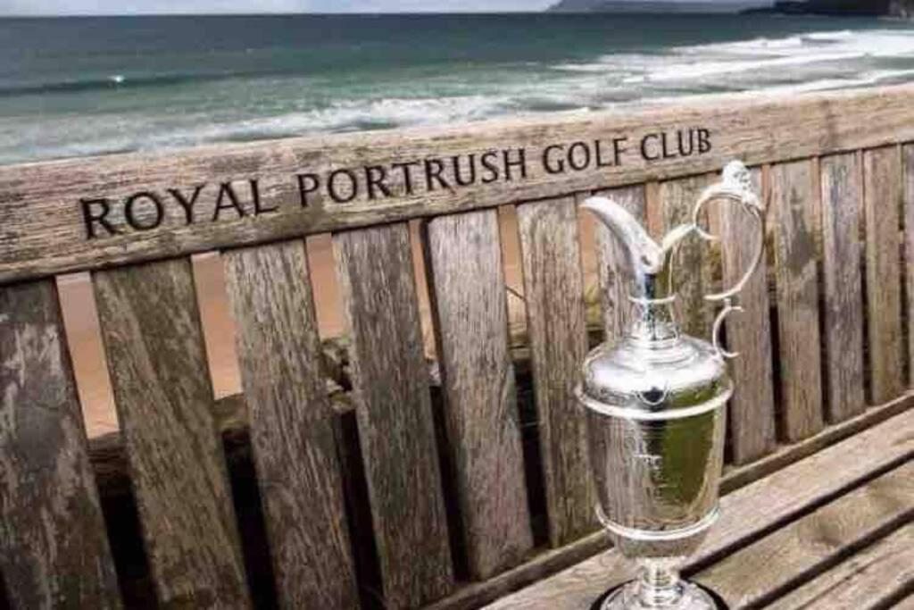The Loft , Portrush Appartement Buitenkant foto